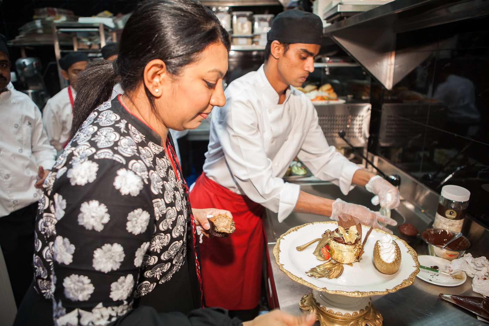 Cafe serves up world's 'most expensive' cupcake